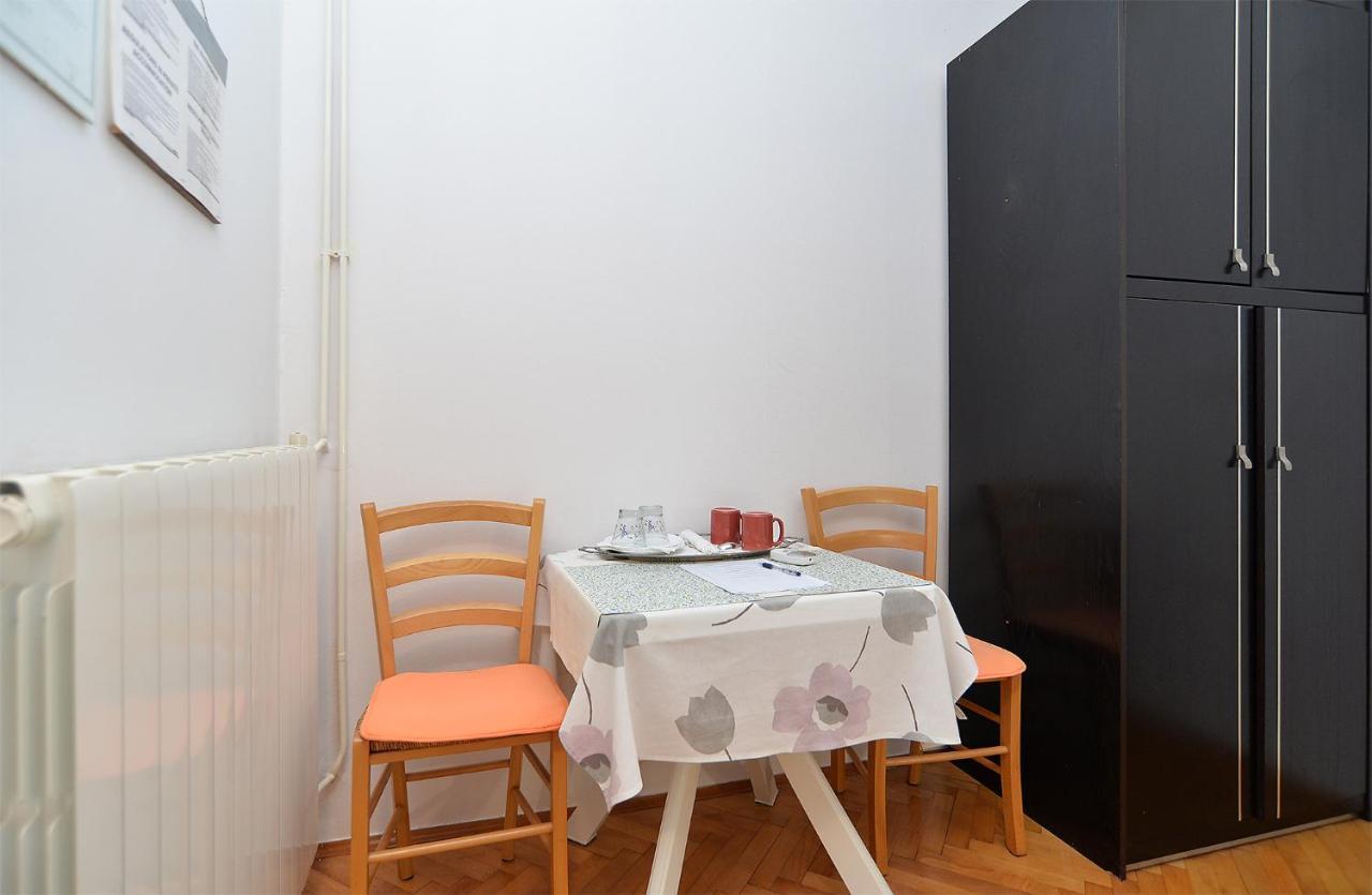 Rooms Veli Vrh 2208 Pula Exterior foto