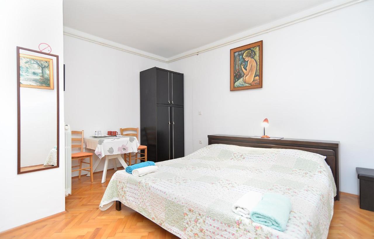 Rooms Veli Vrh 2208 Pula Exterior foto